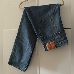 Classics never go out of style Levis 541s  👖